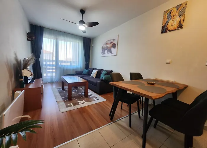 Elegant Apartment Ski Access Premium Spa